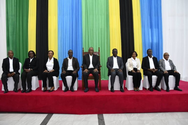 Meja Jenerali Farah Mohamed (Mstaafu), aongoza Kikao cha Bodi ya Ushauri ya SUMAJKT