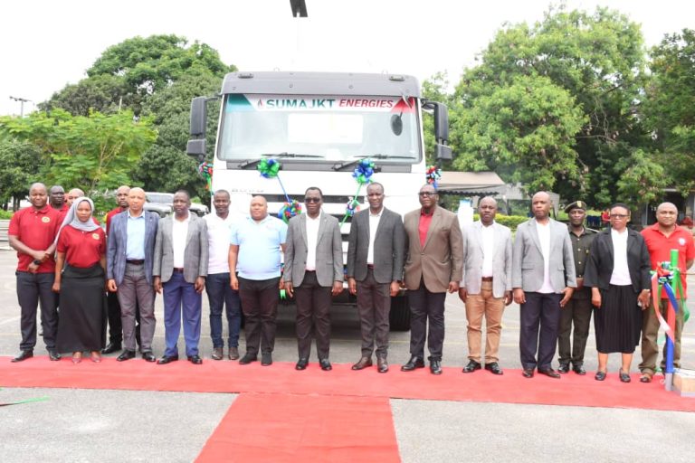 Mkurugenzi Mtendaji SUMAJKT azindua gari la kusafirisha mafuta